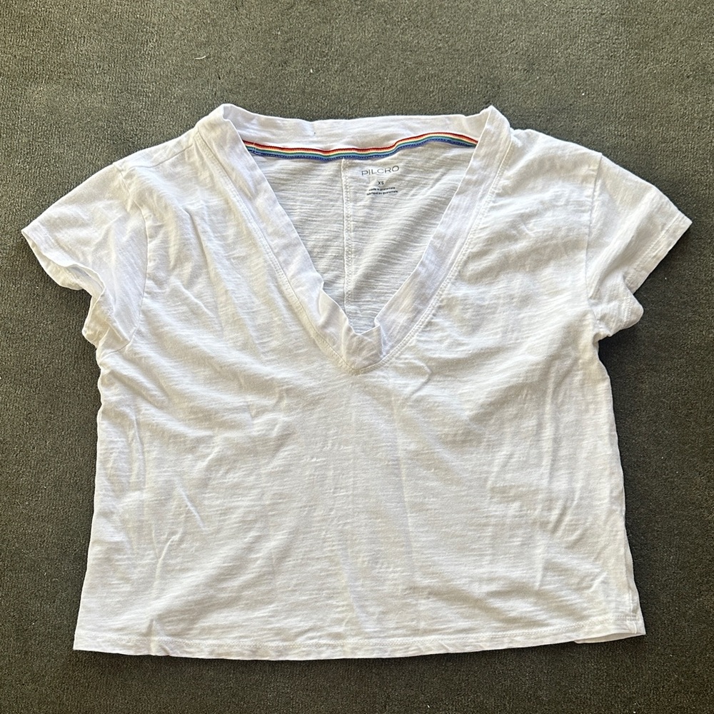 Pilcro Classic White V-Neck Tee
